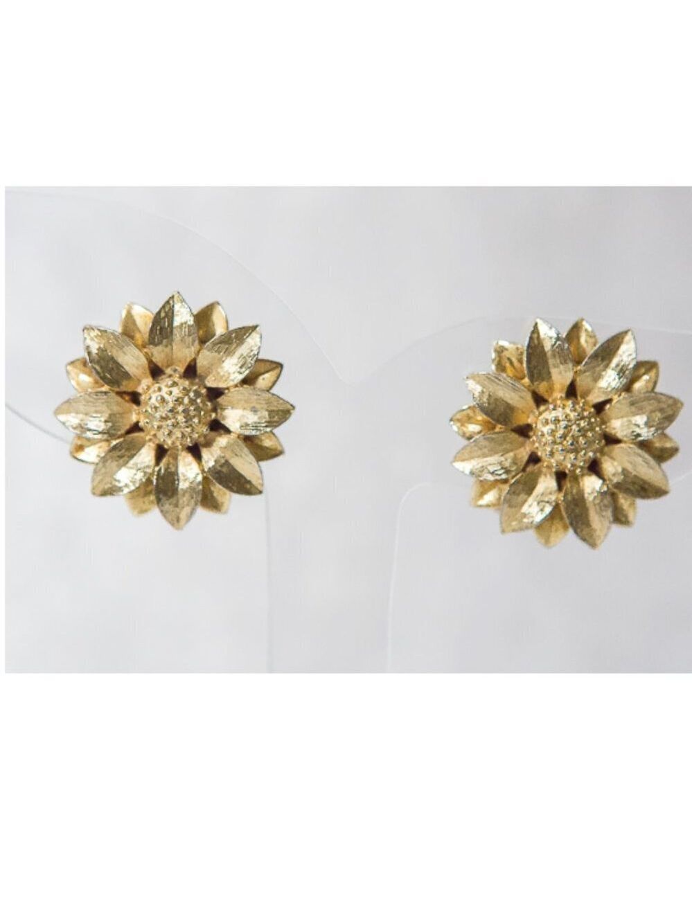 BEAUTIFUL Sarah Coventry Sunflower Earrings Clip Ons Gold Tone